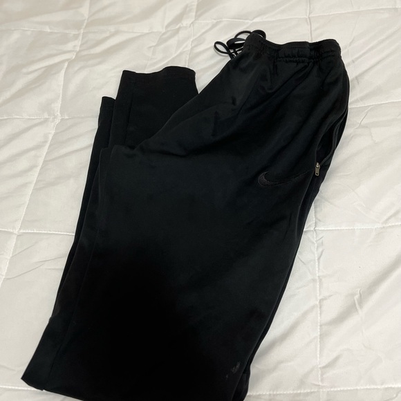 Black Nike sweatpants - Picture 1 of 2